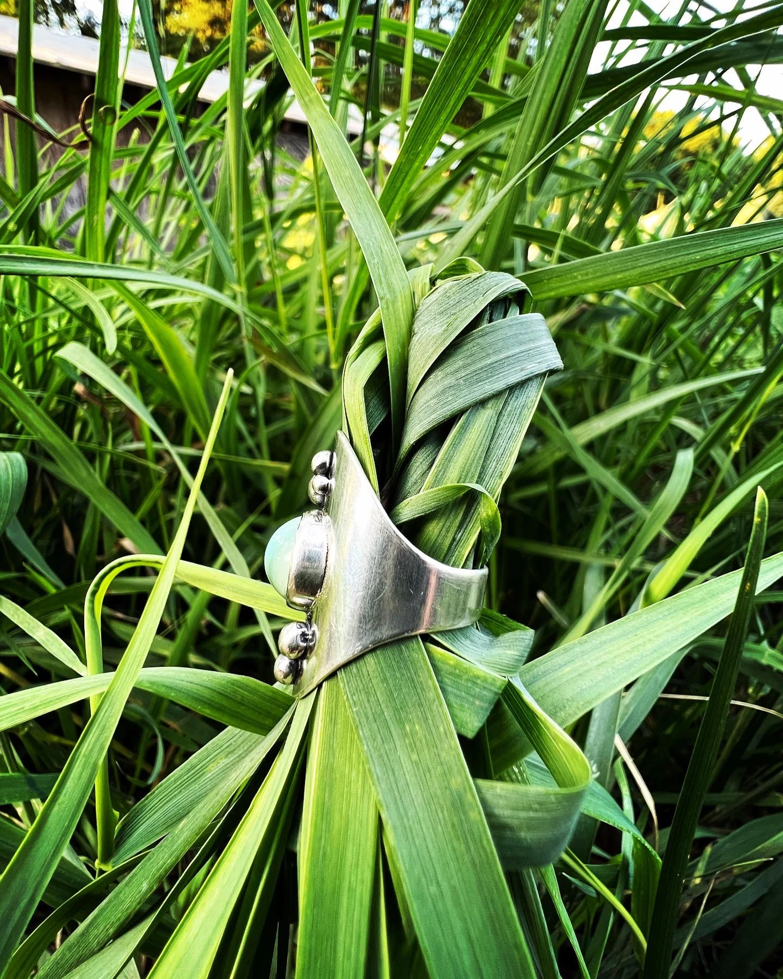 Turquoise Silver Saddle Ring - Size 4.25