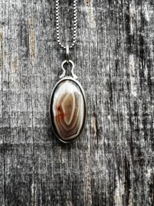 Agate Oval Pendant Necklace